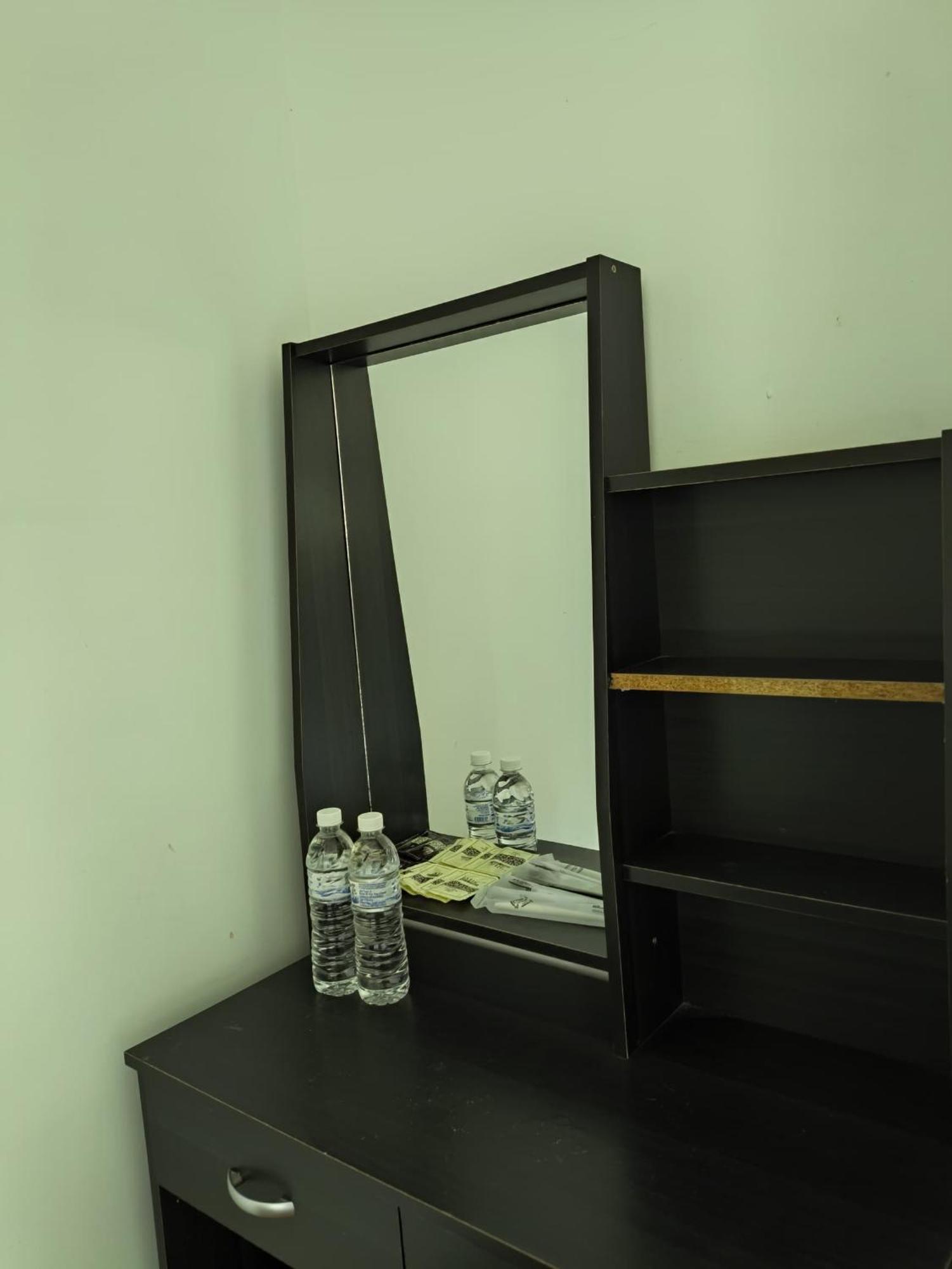 Natol Homestay - Kuching Home Penthouse Airport Road Exterior foto